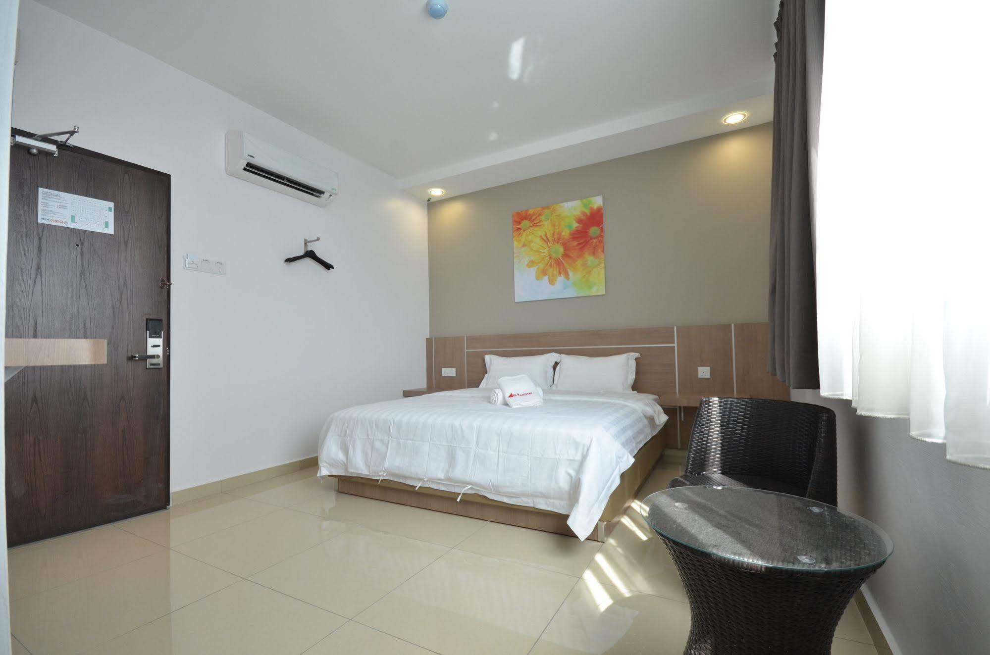 AST Hotel Alor Setar Buitenkant foto