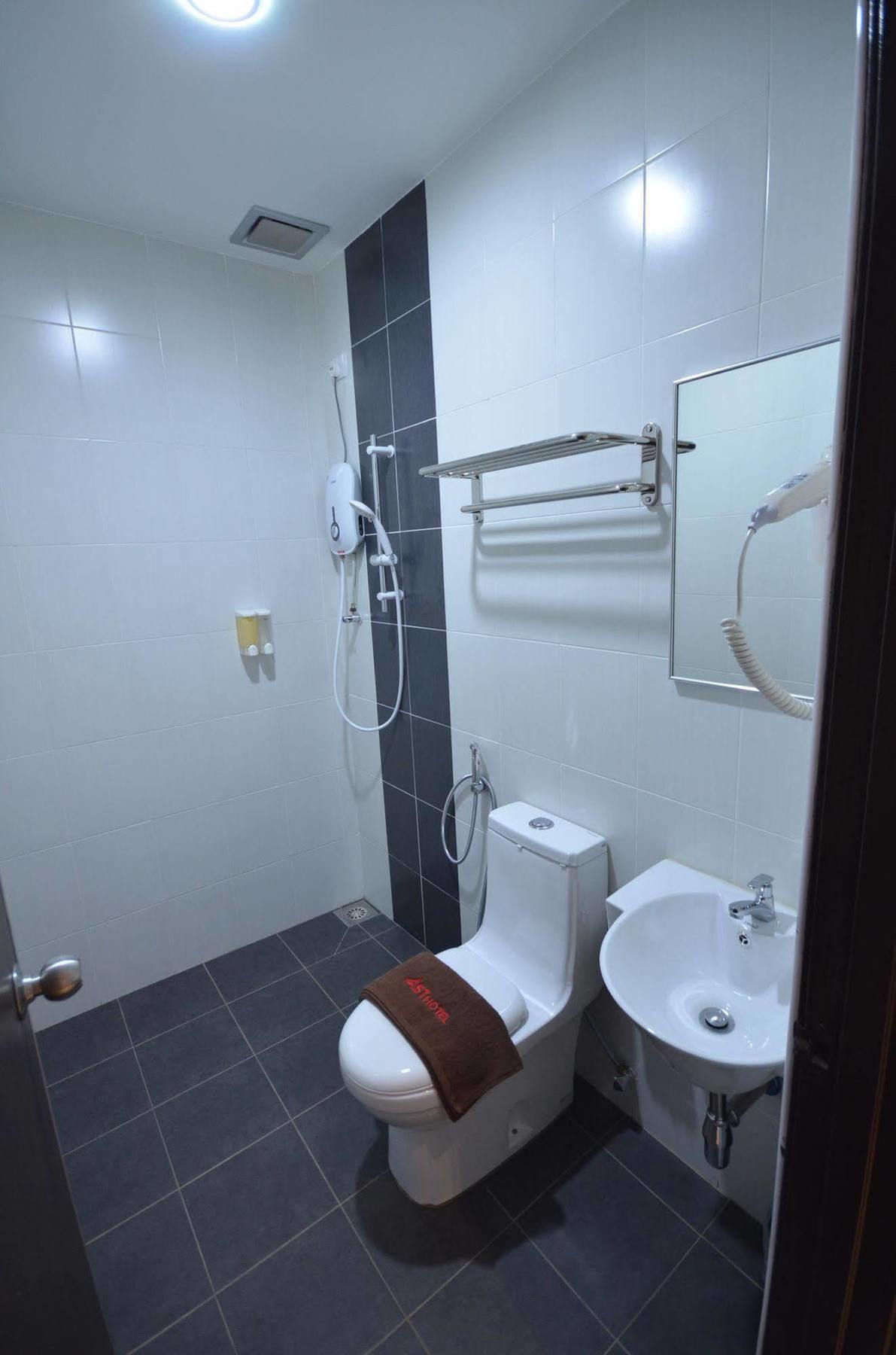 AST Hotel Alor Setar Buitenkant foto
